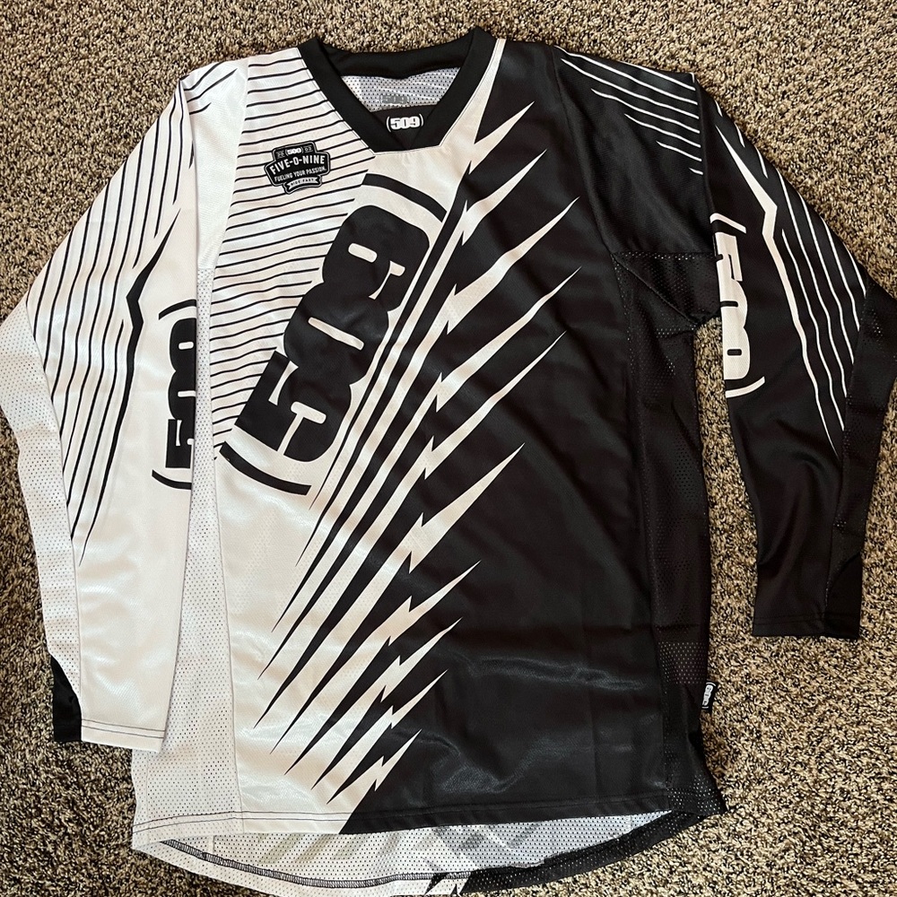 509 Black and White Long Sleeve Jersey